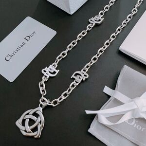DIOR necklace